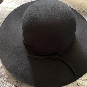 Ribbon Floppy Hat